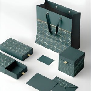 Dịch vụ in ấn trọn gói bộ nhận diện thương hiệu gồm bao bì, ấn phẩm văn phòng và quà tặng đồng nhất màu sắc.