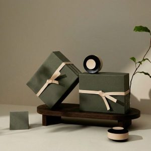 Dịch vụ in hộp quà tặng cao cấp giúp doanh nghiệp nâng tầm giá trị món quà và thương hiệu.