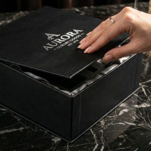 Trải nghiệm đóng mở thông minh và đẳng cấp với giải pháp sản xuất hộp cứng nam châm.