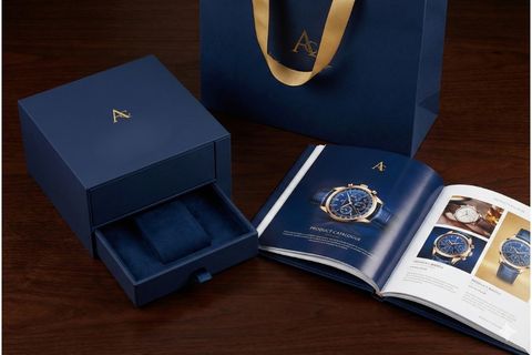 Mẫu bao bì sản phẩm và catalogue chất lượng cao được thực hiện bởi dịch vụ in ấn trọn gói.