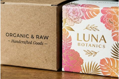 Sự thấu hiểu chất liệu in ấn là yếu tố quan trọng để tạo ra những mẫu thiết kế bao bì giấy ấn tượng.