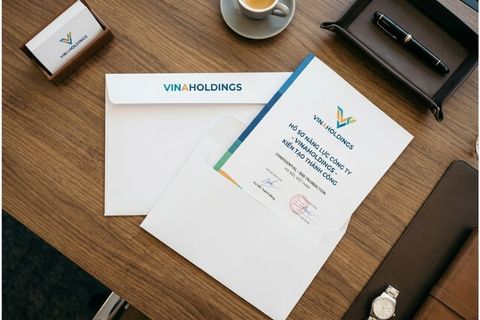 Thiết kế đồng bộ hệ thống nhận diện thương hiệu khi in phong bì A4 đựng hồ sơ năng lực.