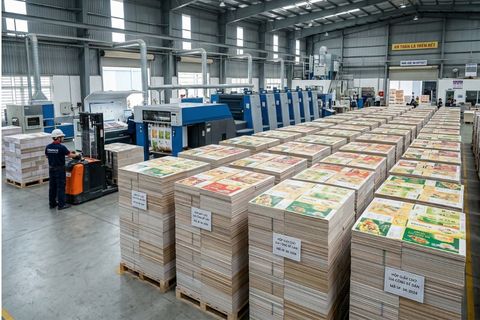 Tối ưu hóa giá in hộp giấy nhờ dây chuyền sản xuất offset số lượng lớn tại xưởng
