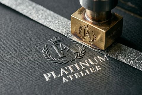 công nghệ gia công ép kim và dập nổi 3D tinh xảo khi gia công túi giấy