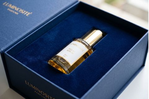 Thiết kế khay chống sốc mút xốp định hình khi in hộp mỹ phẩm.