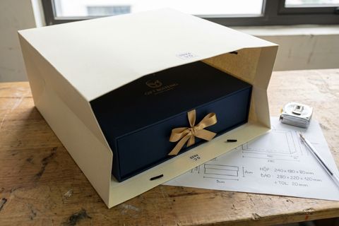 Tính toán khoảng hở lọt lòng an toàn khi in túi giấy lấy ngay giá rẻ đẹp