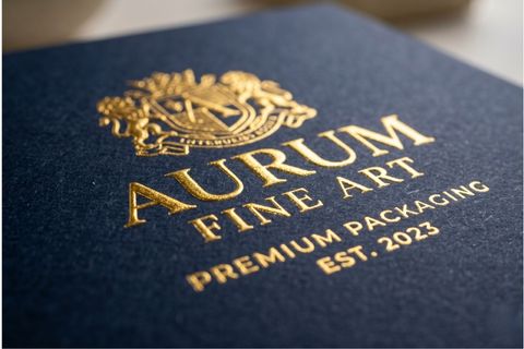 Kỹ thuật gia công ép kim nhũ và dập nổi 3D tinh xảo khi nhận in túi giấy theo yêu cầu